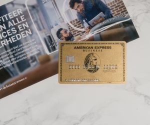 Commodities such as gold, oil, agricultural products and industrial metals offer opportunities to diversify your portfolio and hedge against inflation, but they are also high-risk assets due to price volatility, geopolitical tensions and supply-demand shocks; the key is to invest with a clear strategy, an understanding of the underlying market drivers, and only with capital that does not compromise your financial stability.